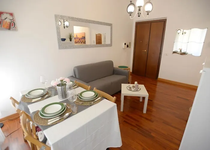Mecenate Deluxe Colosseum Appartement *